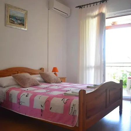 Sekana Apartment Starigrad Paklenica