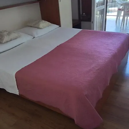 Sekana Starigrad Paklenica